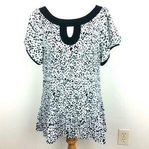 Essentials by Milano Cheetah Print Top | sz 1X